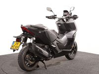 X-ADV 350 NHB52 Matt Carbonium Grey Metallic Foto