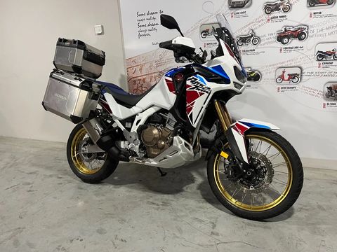  CRF1100 Africa Twin adventure sports met alu-kofferset