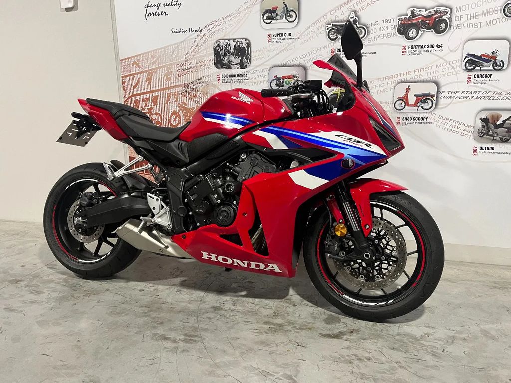  CBR650R e-clutch met tail tidy