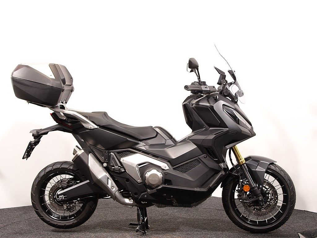  X-ADV 750