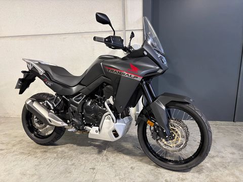  XL 750 Transalp in nieuwstaat met rally pack