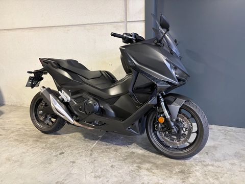  Forza 750 nieuwste model met cruise controle en elektronisch windscherm
