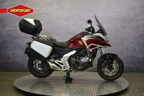  NC 750 X DCT