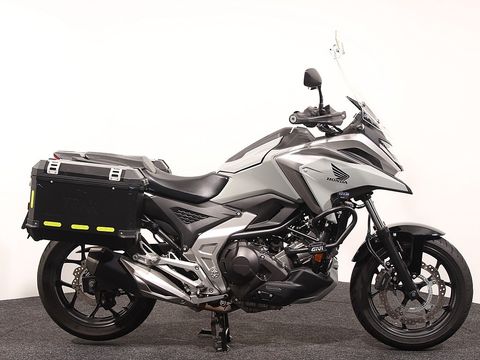  NC 750 X DCT