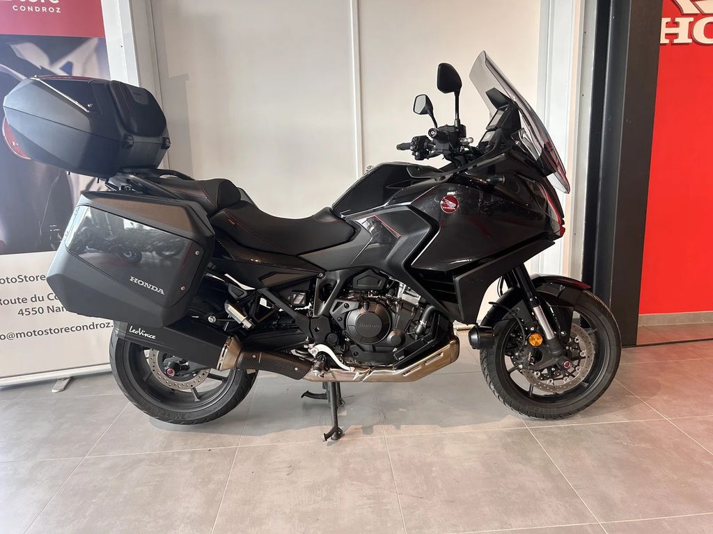  NT1100