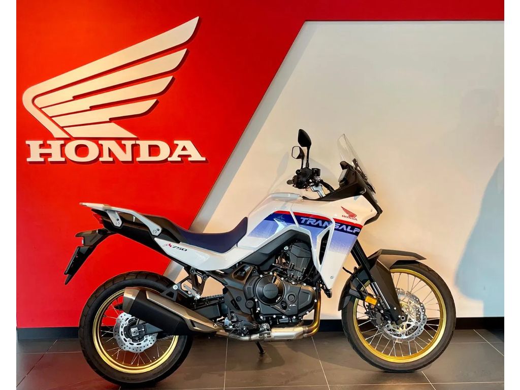  XL750
