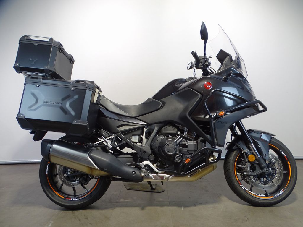  NT 1100 DCT