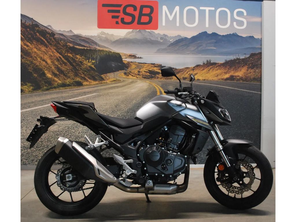  Forza 125 met arrow uitlaat in showroomstaat