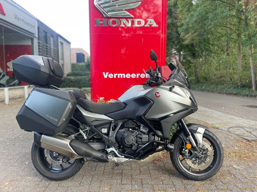  NT1100 DCT