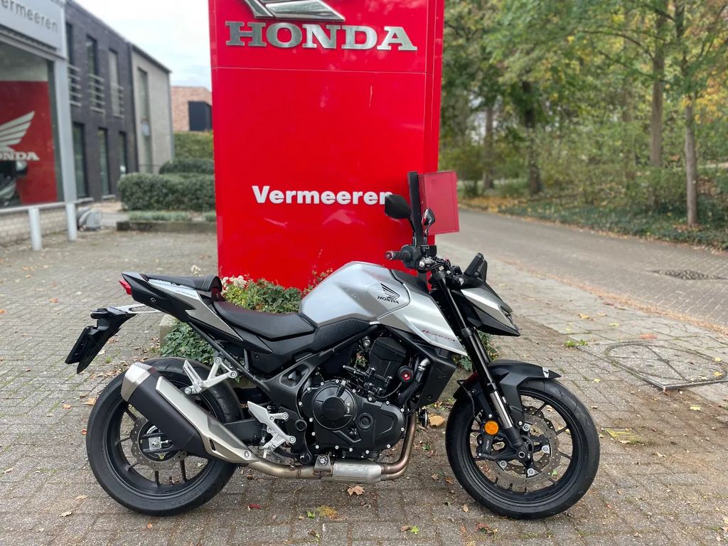  CB750 Hornet