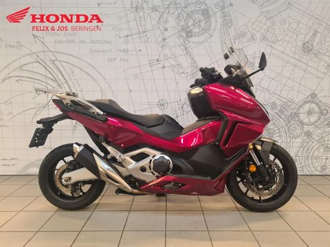  NSS 750 Forza