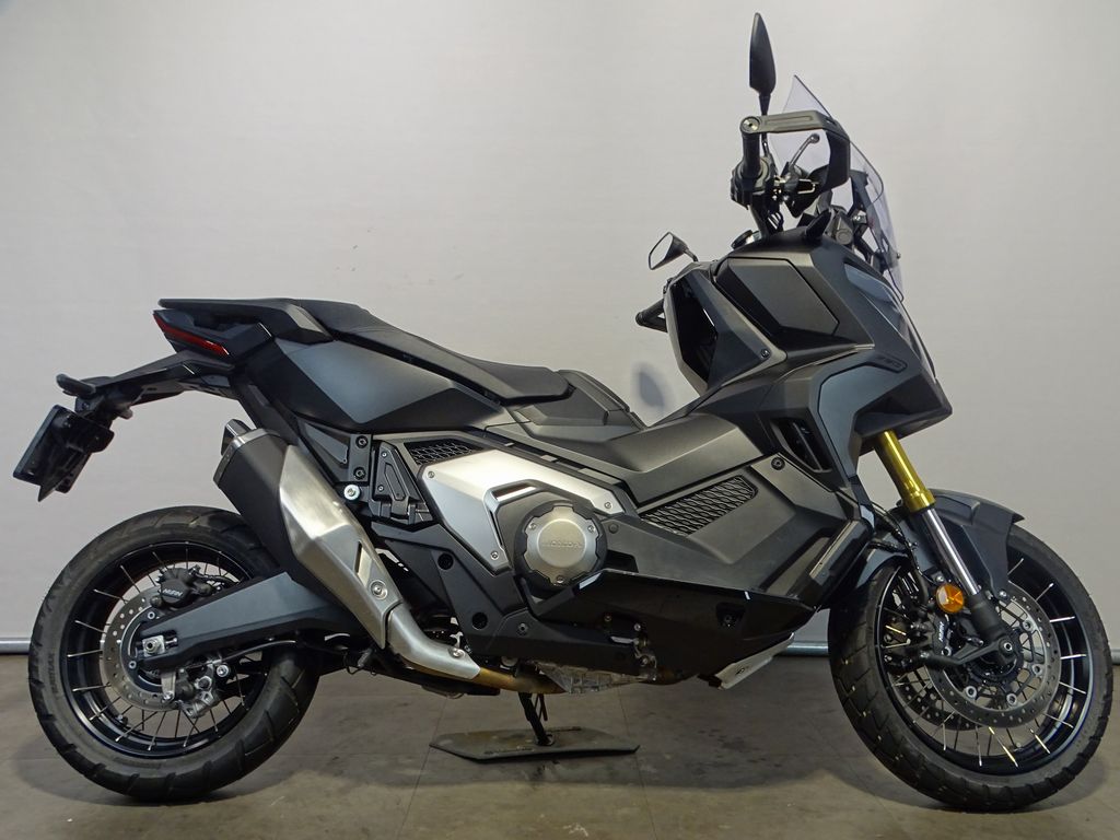 X-ADV