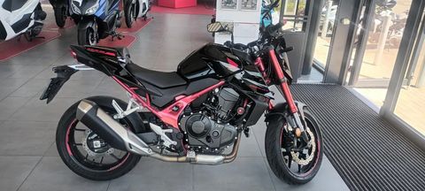  CB750 HORNET ROADSTER