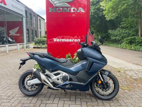  NSS750 Forza
