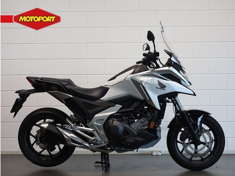  NC 750 X DCT