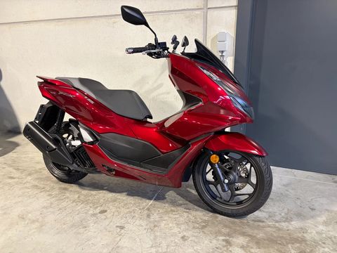  PCX125 handige 125cc scooter met gps